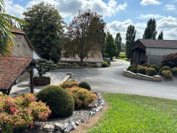 Entree du Domaine Cauhapé